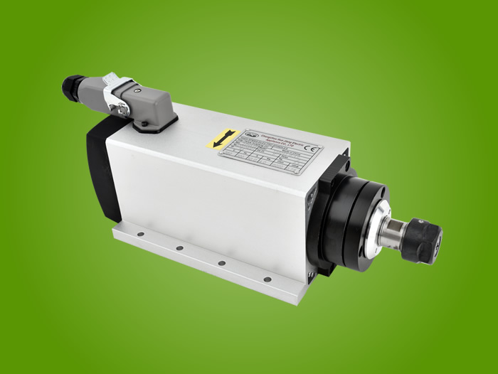 4KW/ER20/220V-380V 方型带边风冷电机